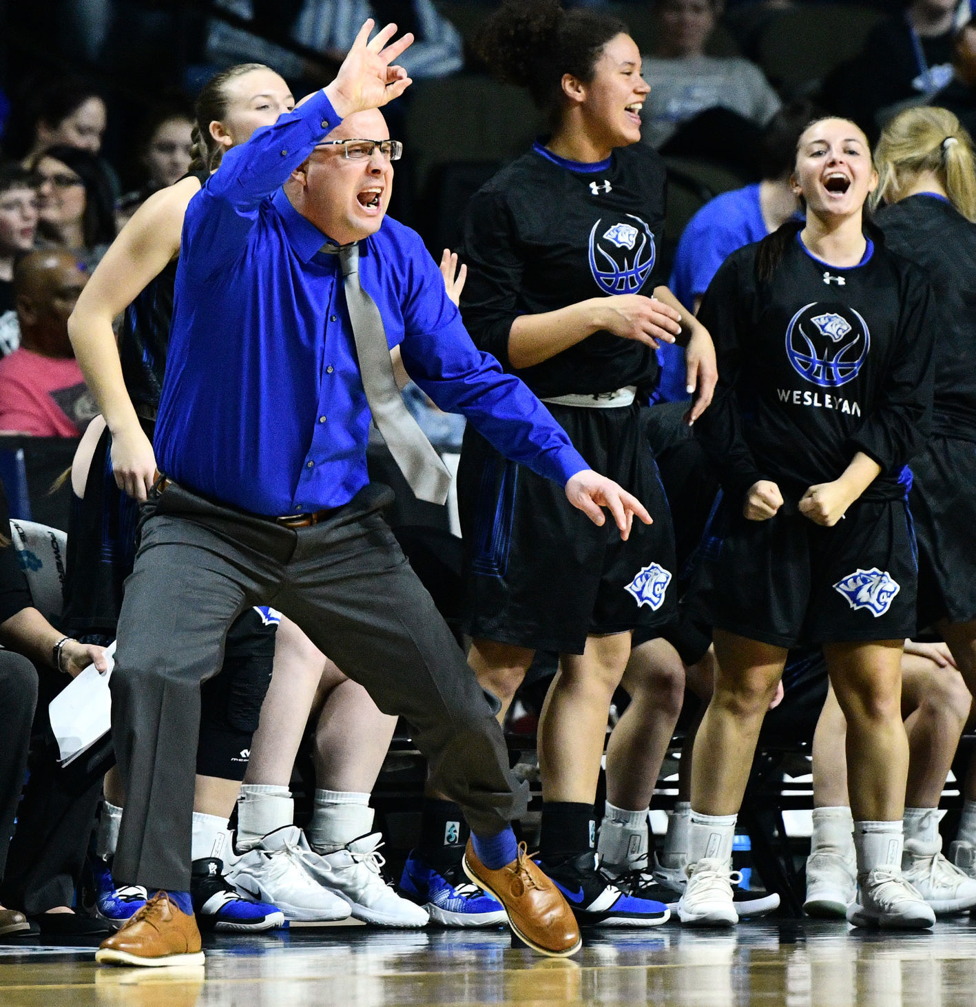Dakota Wesleyan vs Southeastern NAIA basketball